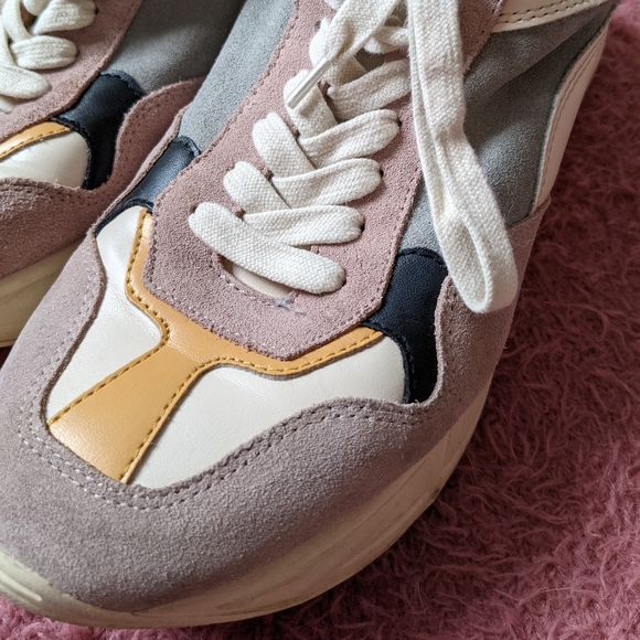 Steve Madden Sneakers - Picture 3 of 6